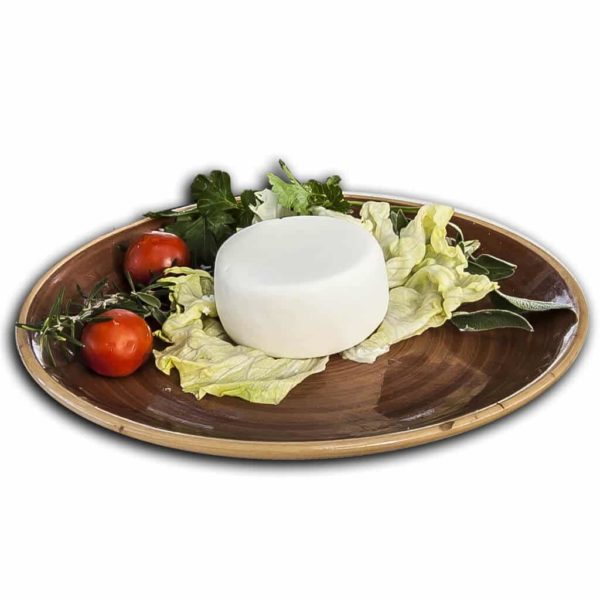 CACIORICOTTA Typical apulian cheese of compact and soft paste, white color and cylindrical shape. It can be produced with cow milk or with a mix of cow and sheep's milk.