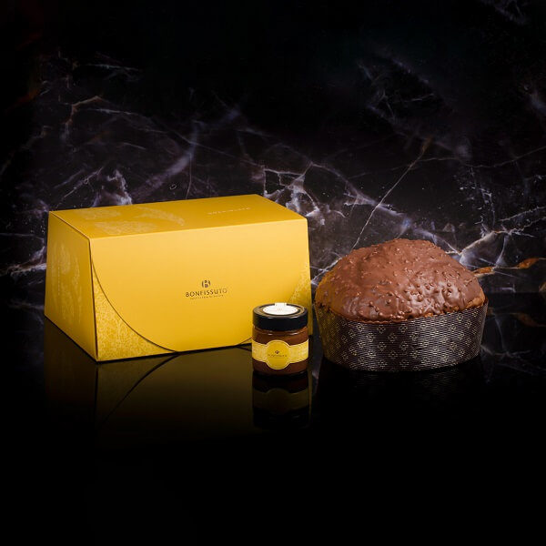 Panettone Nocciolato with hazelnut grains - 1kg